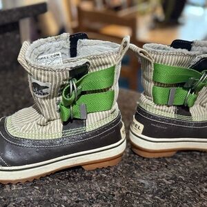 SOREL Tivoli Women Slip Brown Green  Stripes Waterproof Winter Boots Sz 5.5
